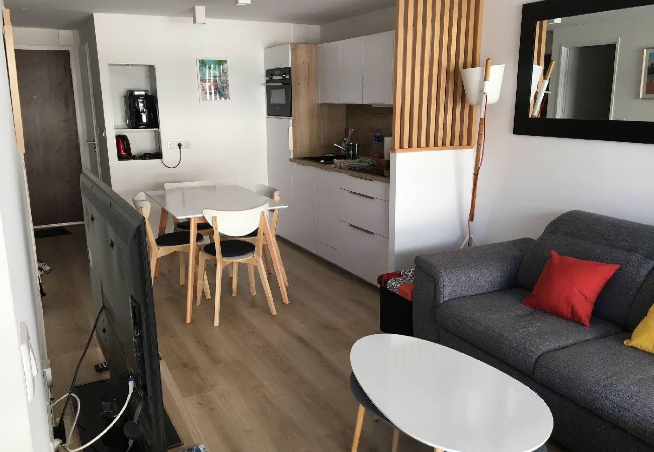 Residence in Biarritz - HIRIA- T2 Bis - Centre