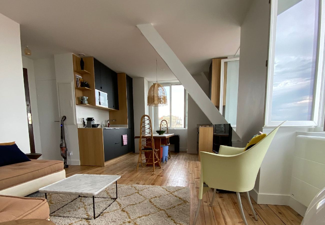 Apartment in Biarritz - ODYSEE DE PI - T3 vue Océan a 180°- Coeur de Btz