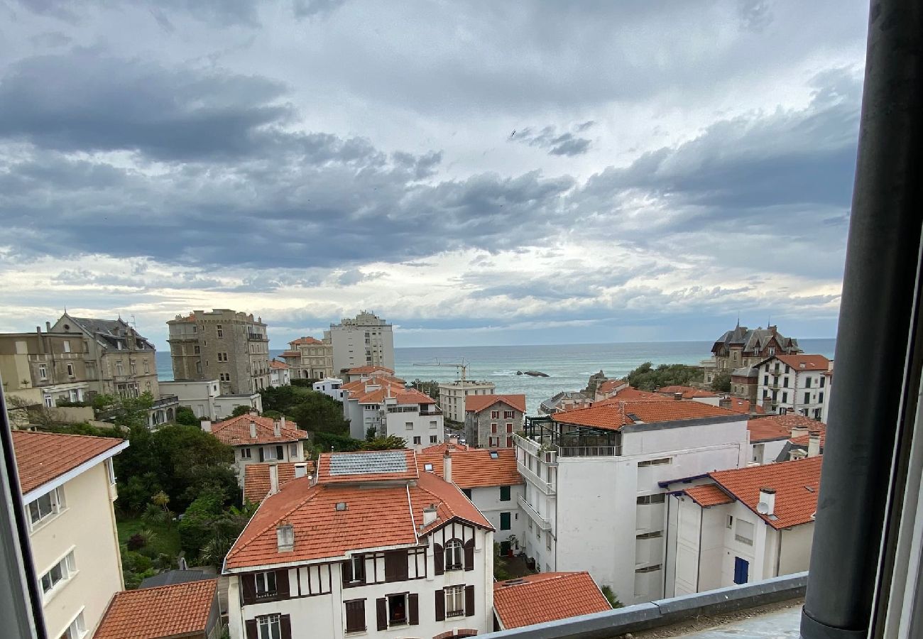 Apartment in Biarritz - ODYSEE DE PI - T3 vue Océan a 180°- Coeur de Btz