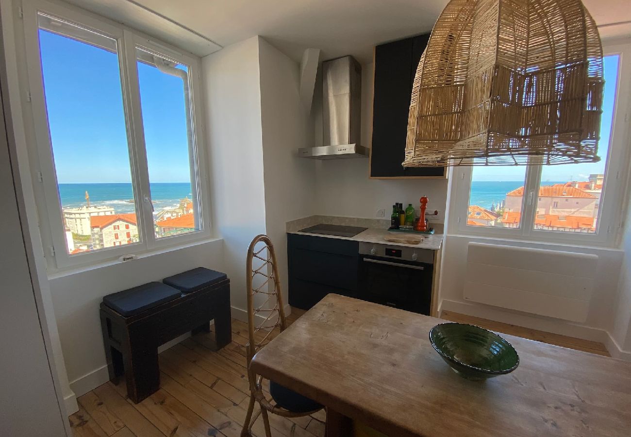 Appartement à Biarritz - ODYSEE DE PI - T3 vue Océan a 180°- Coeur de Btz